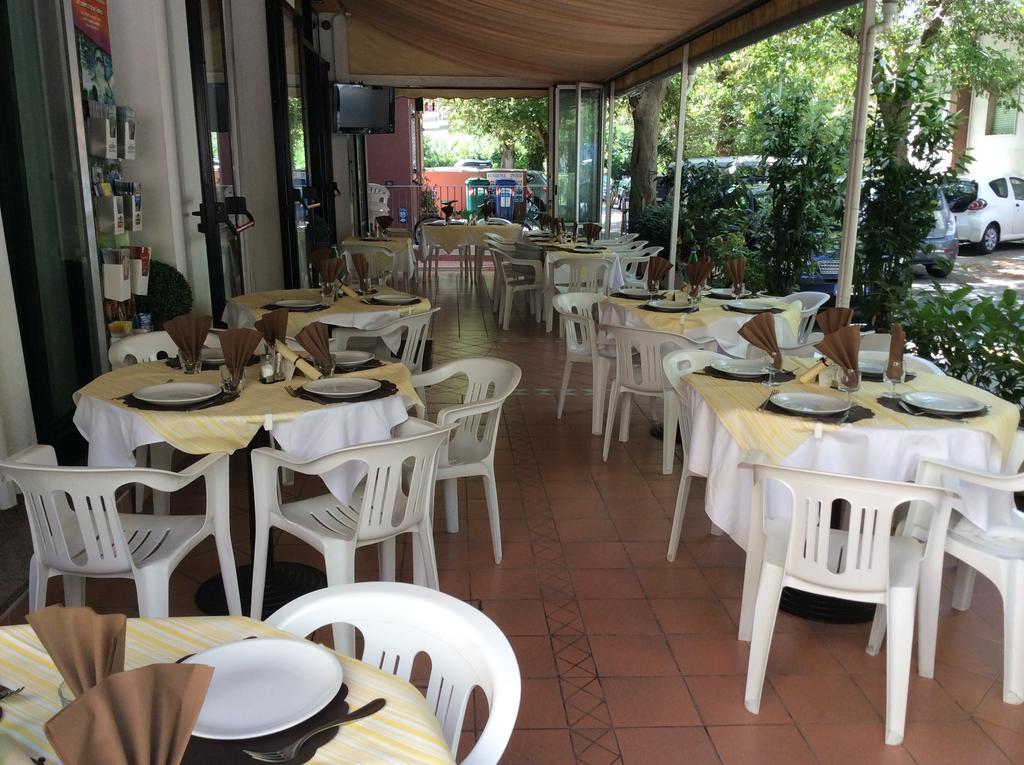 Hotel Granada Cattolica Bagian luar foto