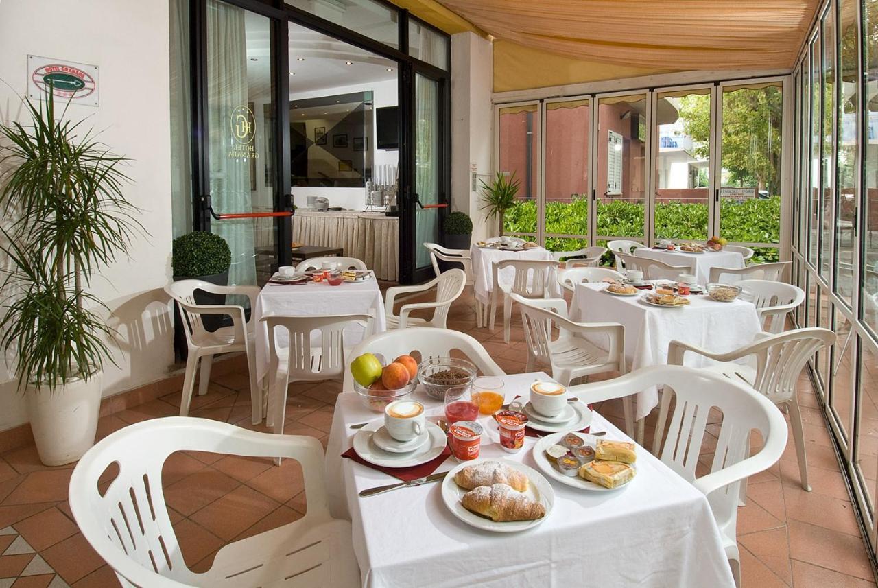 Hotel Granada Cattolica Bagian luar foto